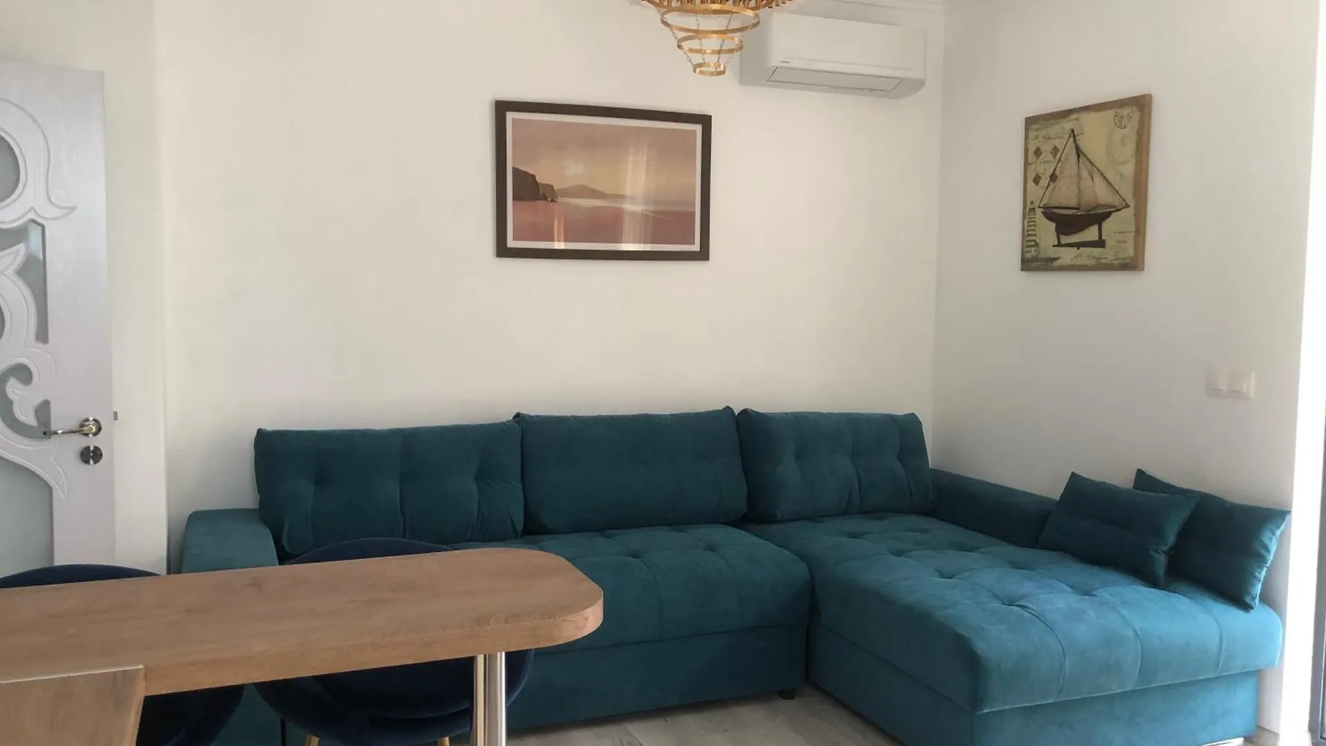 Moonlight-Apartmant,Burgas-Sarafovo Бургас