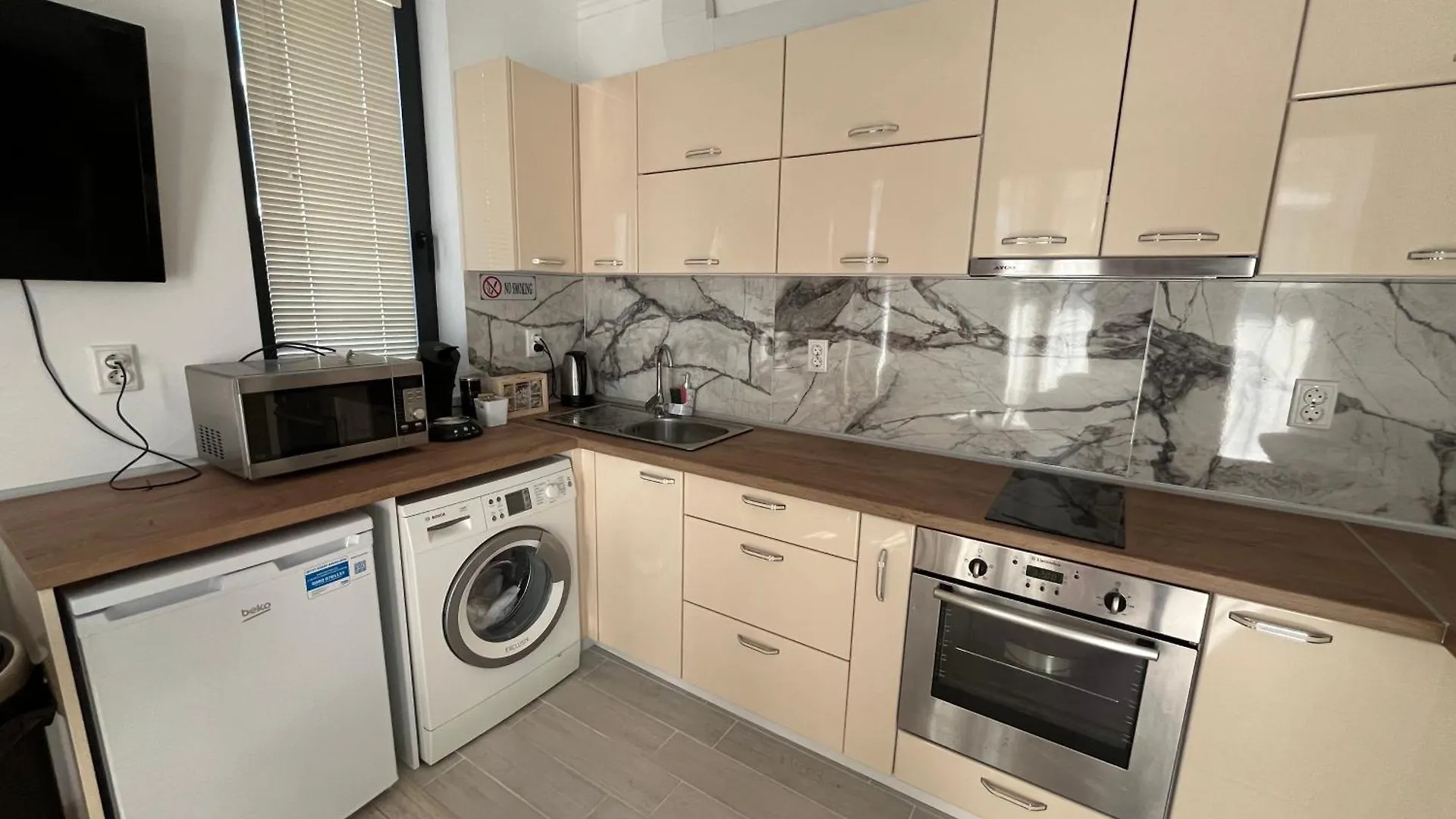 Апартаменты Moonlight-Apartmant,Burgas-Sarafovo